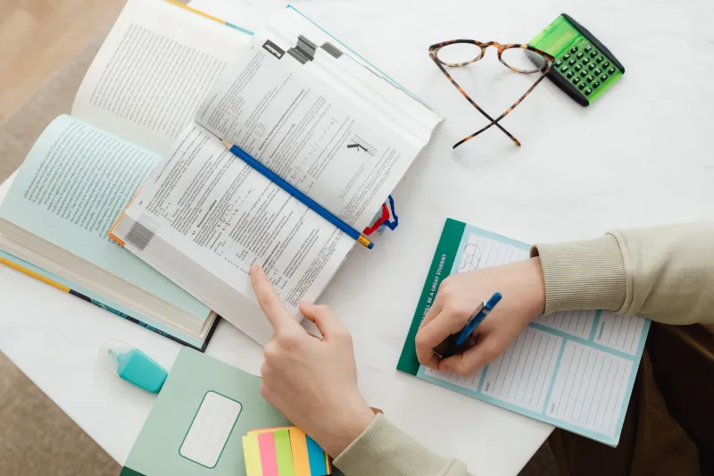 Why Homework Feels Harder Than It Should: The Science of Switching Subjects Too Soon